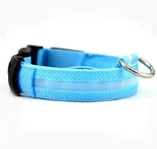 Load image into Gallery viewer, Nylon LED Pet dog Collar,Night Safety Flashing Glow In The Dark Dog Leash,Dogs Luminous Fluorescent Collars Pet Supplies

